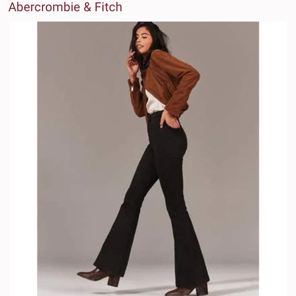 Abercrombie & Fitch Ultra High Rise Flare Jean Size 25